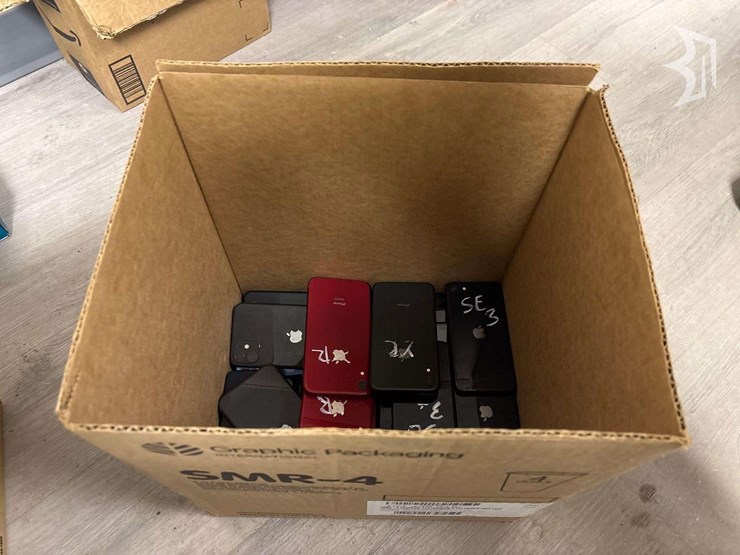 iphone-11s-xrs-se3s-image-1