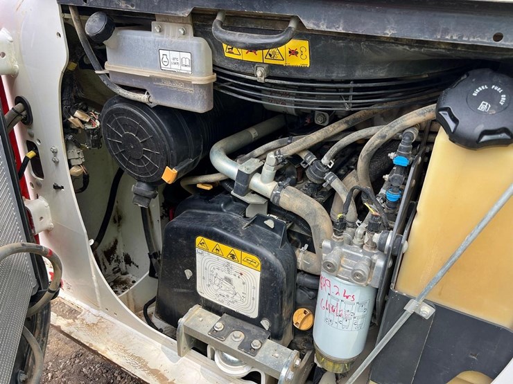 bobcat-t64-image-14