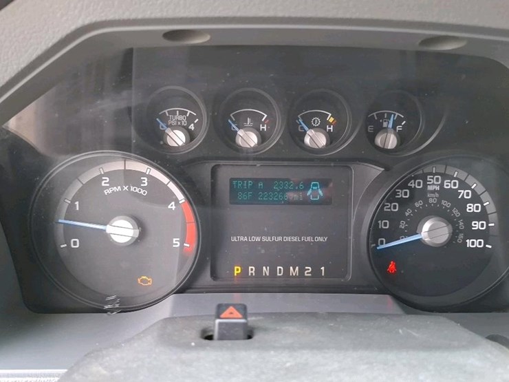 2011-ford-f550-image-14