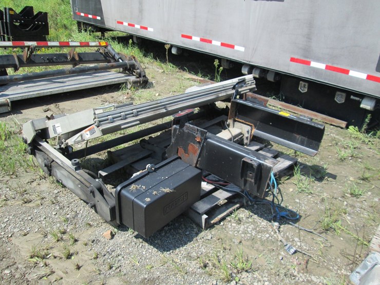 #53890-•-maxon-79"-lift-gate-inv#53890-image-2