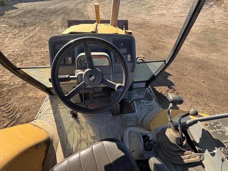 caterpillar-416c-image-38