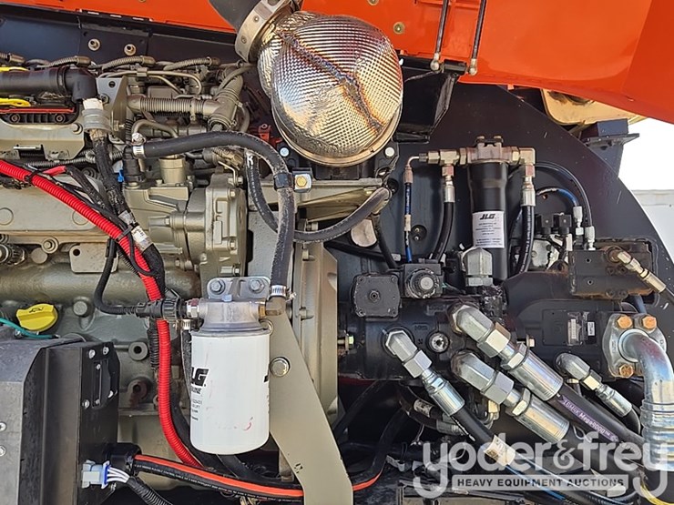 2015-jlg-860sj-image-52
