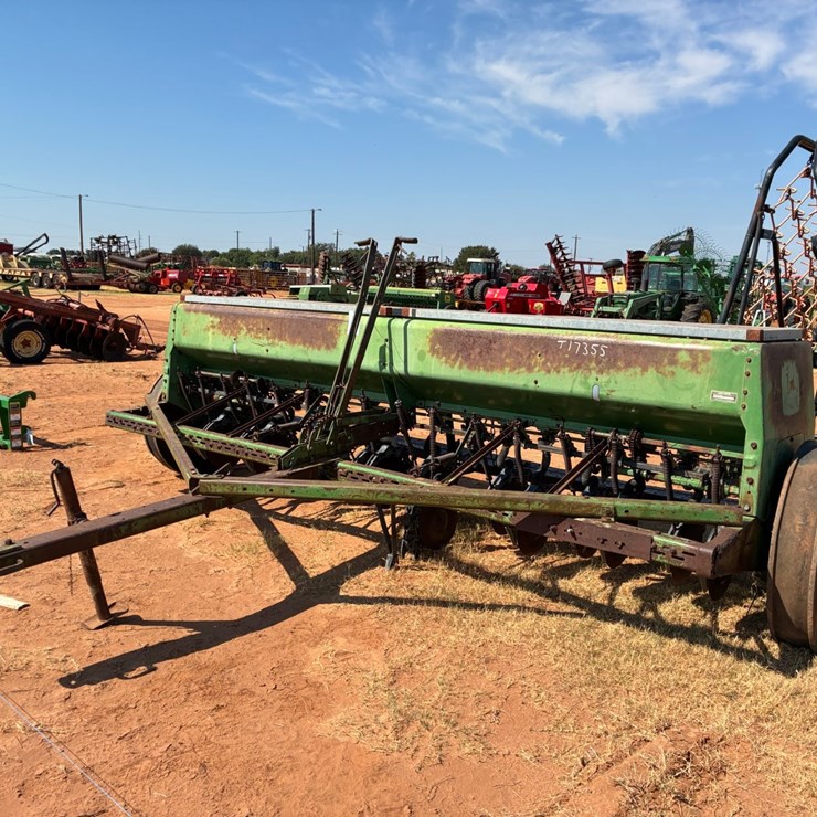 JOHN DEERE 8300