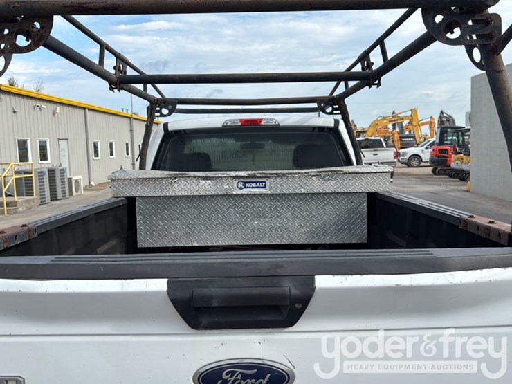 2016-ford-f150-image-21