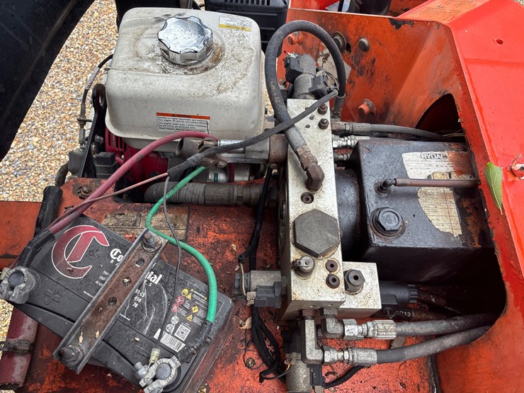 jlg-t350-image-5