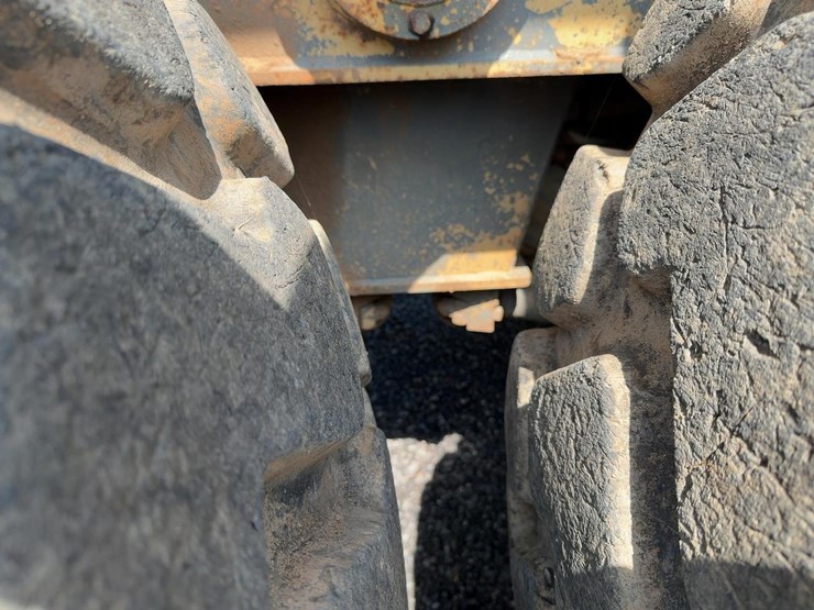 2000-terex-ta400-image-46