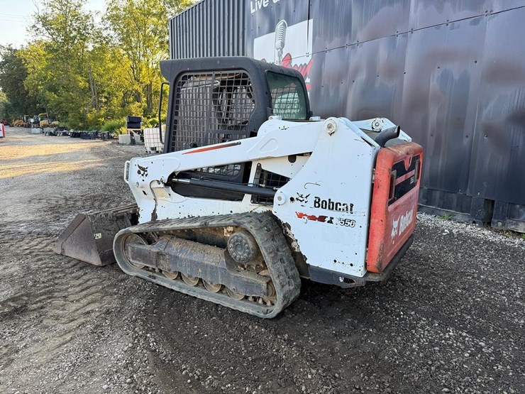 2015-bobcat-t550-image-2