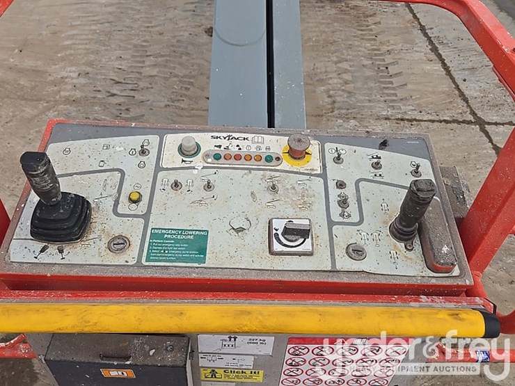 2020-skyjack-sj61t-image-31