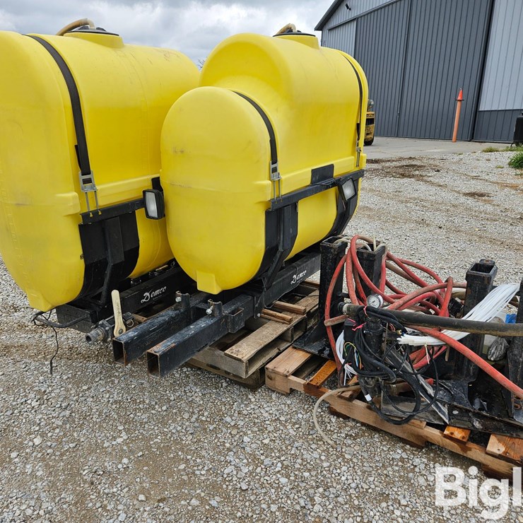 Demco Saddle Tanks W/Mounting Brackets