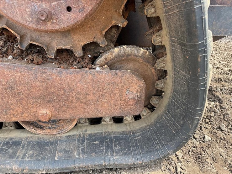 2015-bobcat-t650-image-16