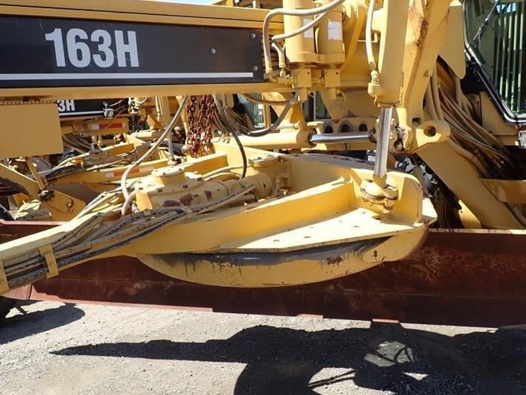 caterpillar-163h-image-13
