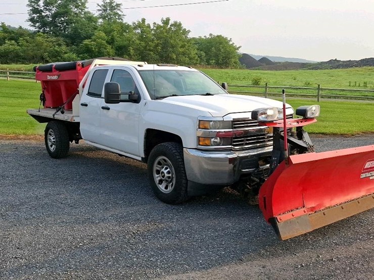 2015-chevrolet-2500-image-9