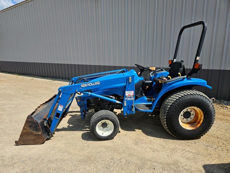 new-holland-tc25-image-2
