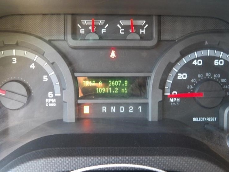 2009-ford-e350-image-17