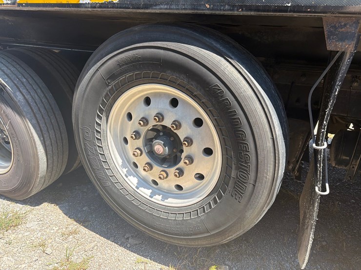 2015-kenworth-t880-image-13