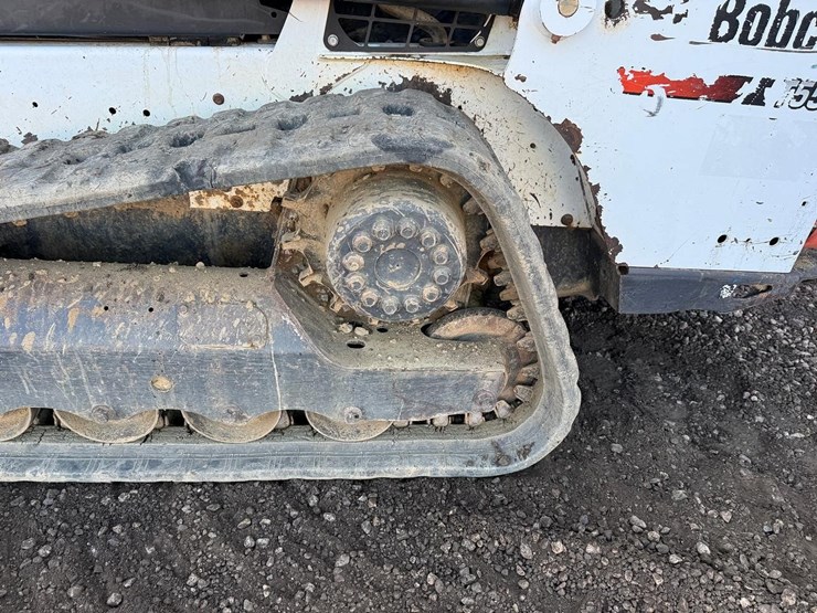 2015-bobcat-t550-image-19