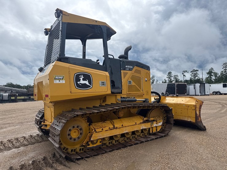 2022-deere-450k-lgp-image-4