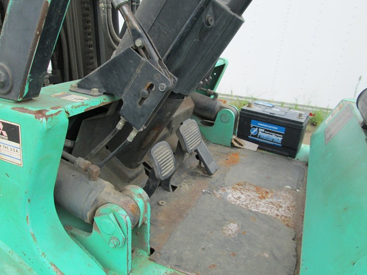 mitsubishi-fg40-image-11