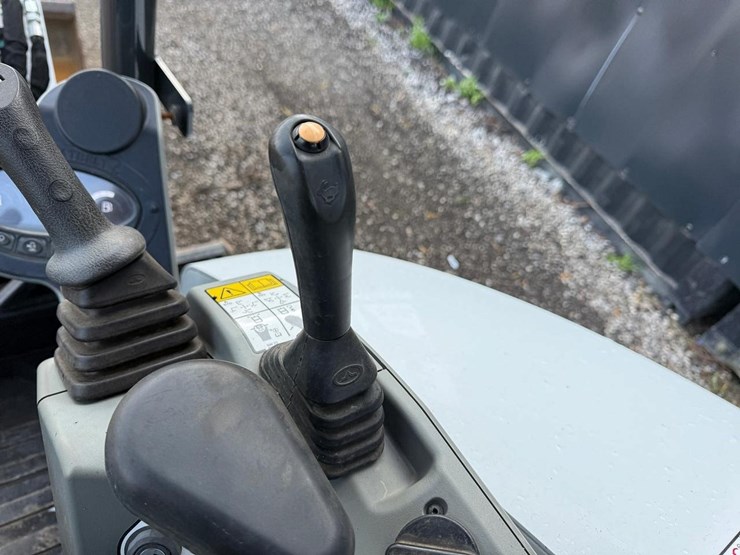 bobcat-e35i-image-22