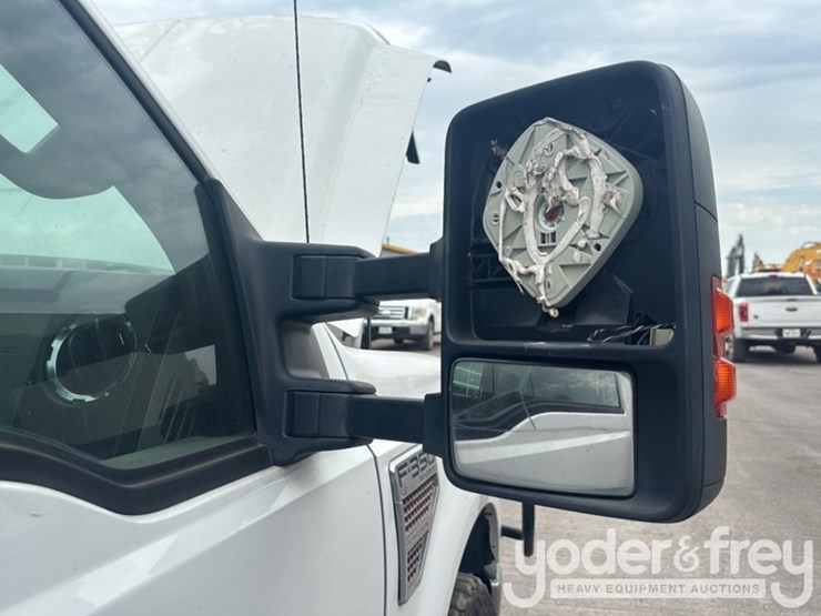 2010-ford-f350-image-29