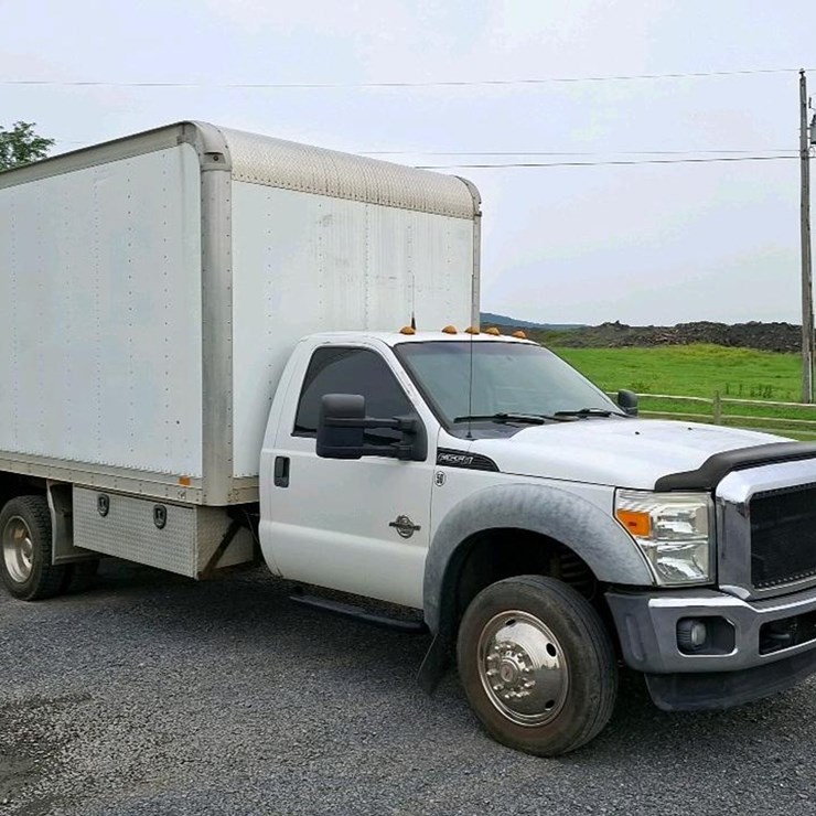2011 FORD F550