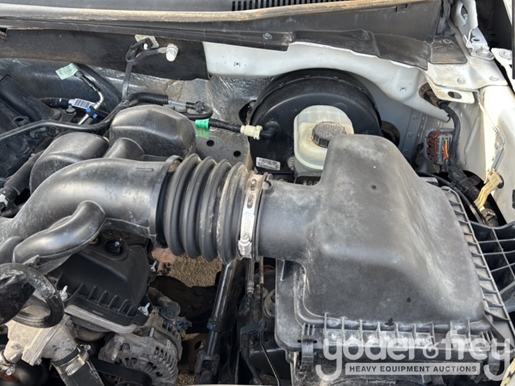 2016-ford-f150-image-15