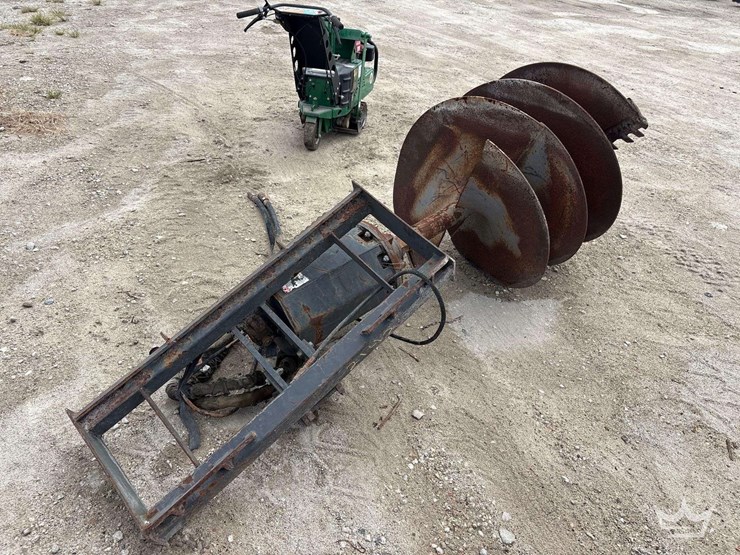 mcmillen-hydraulic-skid-steer-auger-attachment-image-2