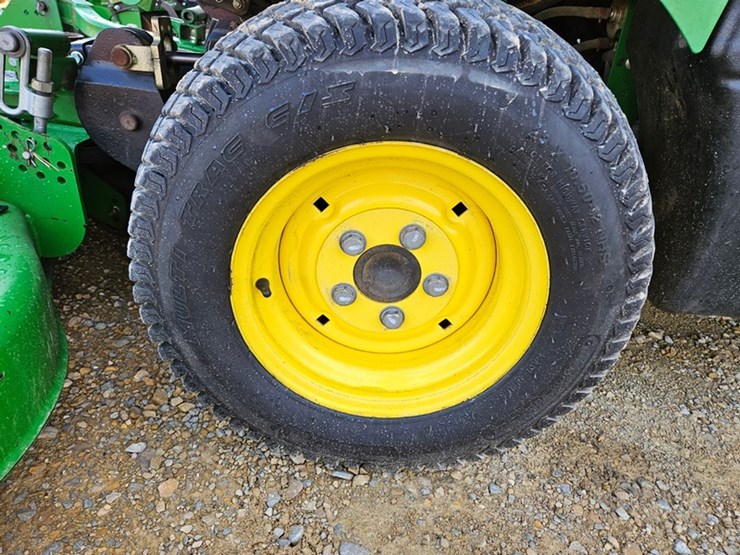 2015-john-deere-1575-image-15