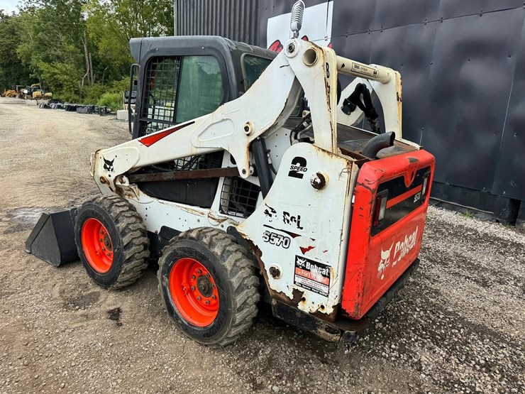 2018-bobcat-s570-image-4