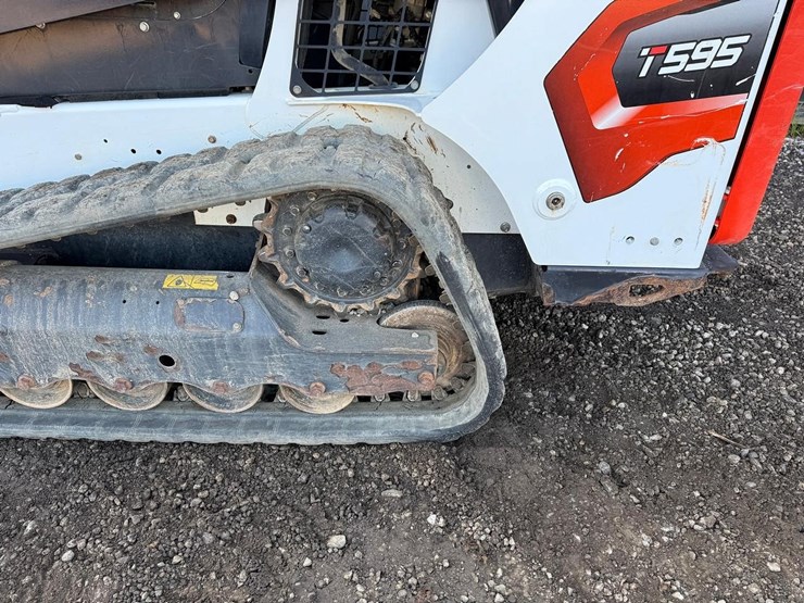 2023-bobcat-t595-image-19