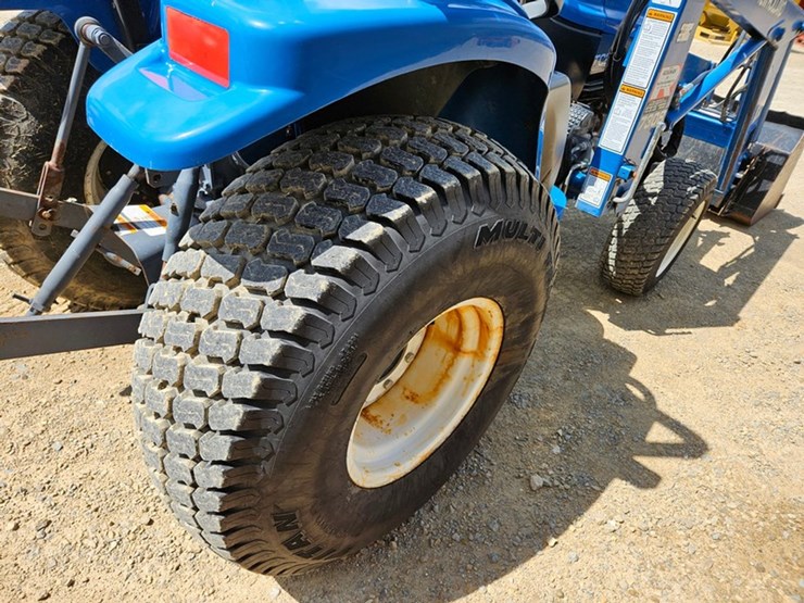 new-holland-tc25-image-23