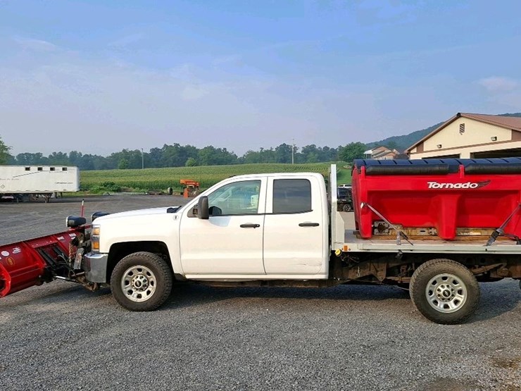 2015-chevrolet-2500-image-6