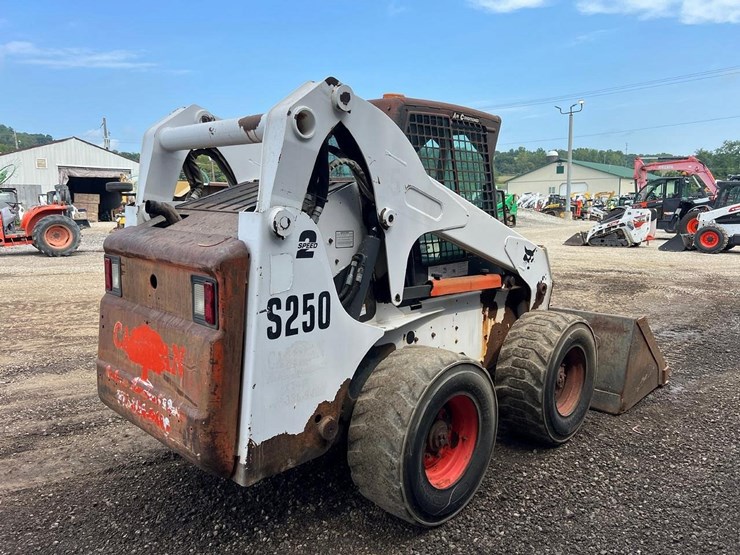 bobcat-s250-image-6