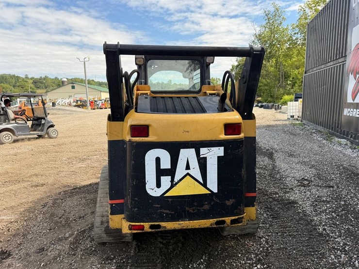 2002-caterpillar-257-image-3