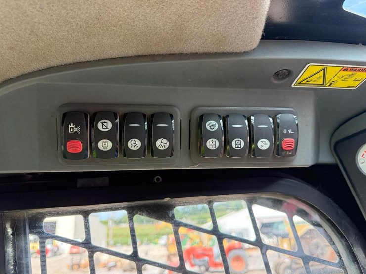 2007-caterpillar-297c-image-27