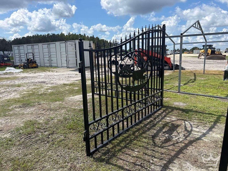 2026-greatbear-20ft-bi-parting-iron-gate-cow-style-image-4