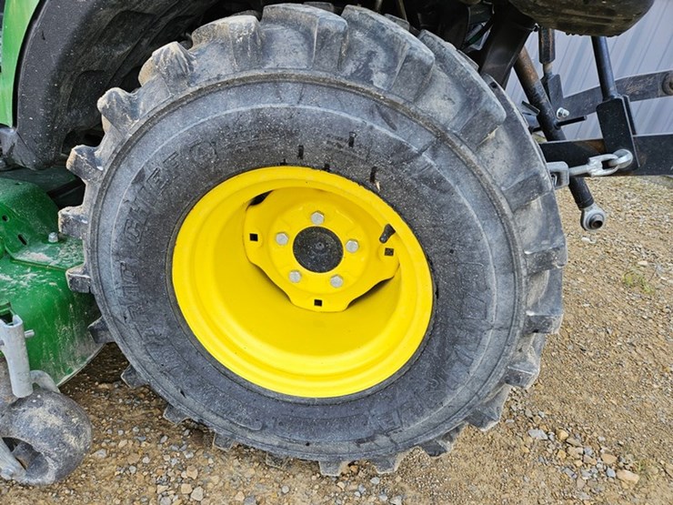 john-deere-1025r-image-18