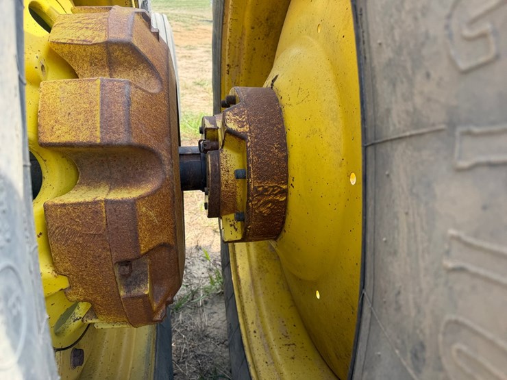 1997-john-deere-8300-image-12