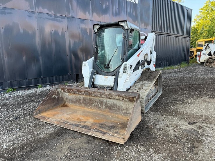 2023-bobcat-t770-image-8