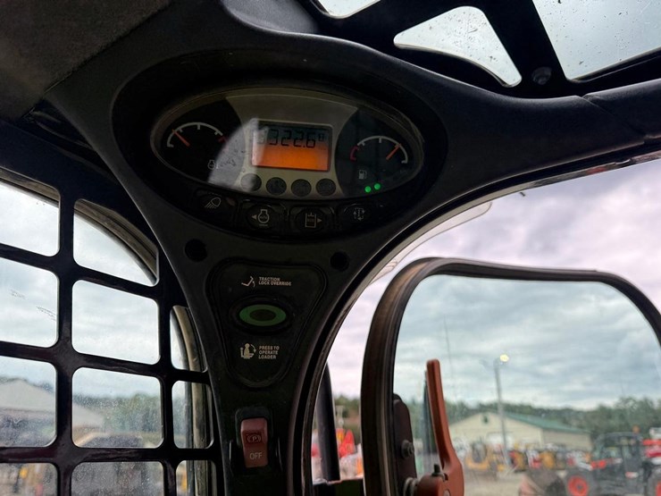 2018-bobcat-t770-image-22