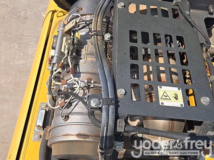 2018-komatsu-pc210-lci-11-image-59