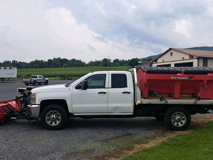 2015-chevrolet-2500-image-5