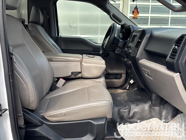 2016-ford-f150-image-24