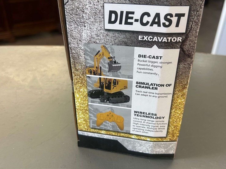 unused-remote-control-excavator-image-2