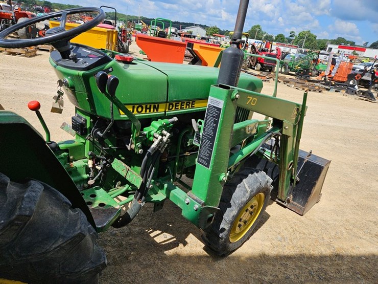 john-deere-750-image-25