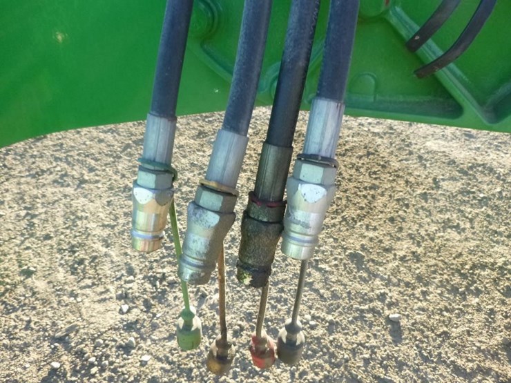 john-deere-400x-image-5
