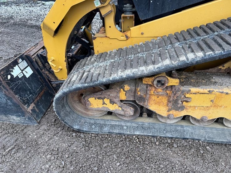 2022-caterpillar-289d3-image-18