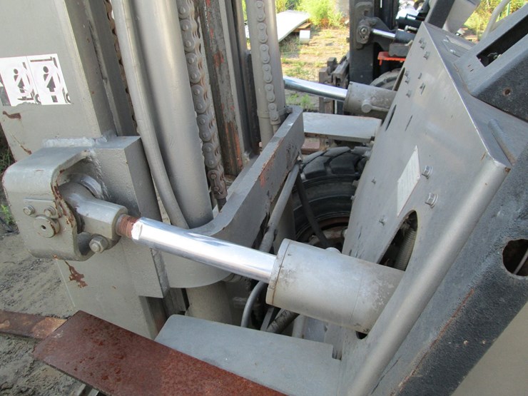 #53862-•-*inop-nissan-80-8000lb-cushion-tire-forklift-inv#53862-image-12