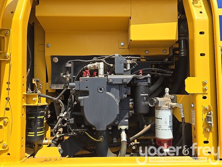 2018-komatsu-pc210-lci-11-image-40