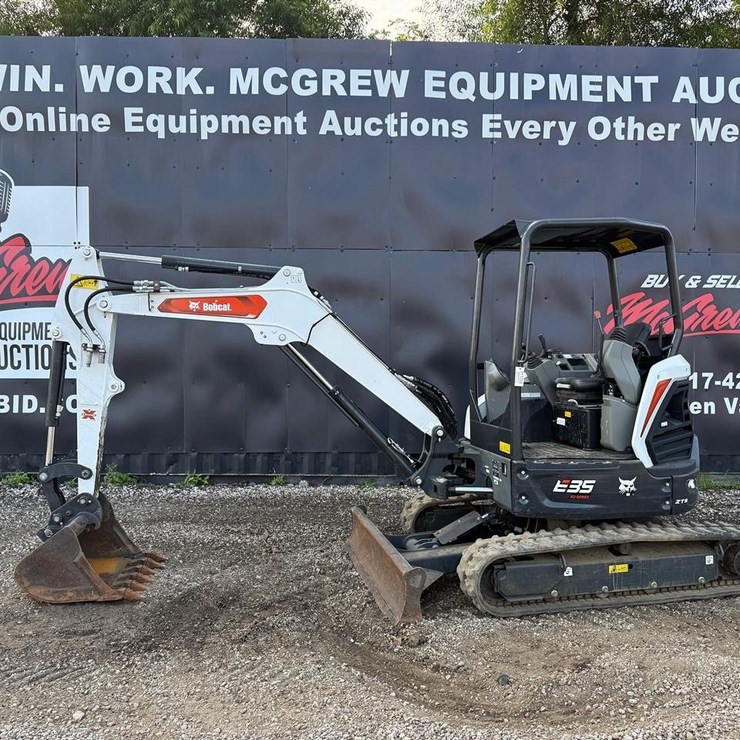 BOBCAT E35i